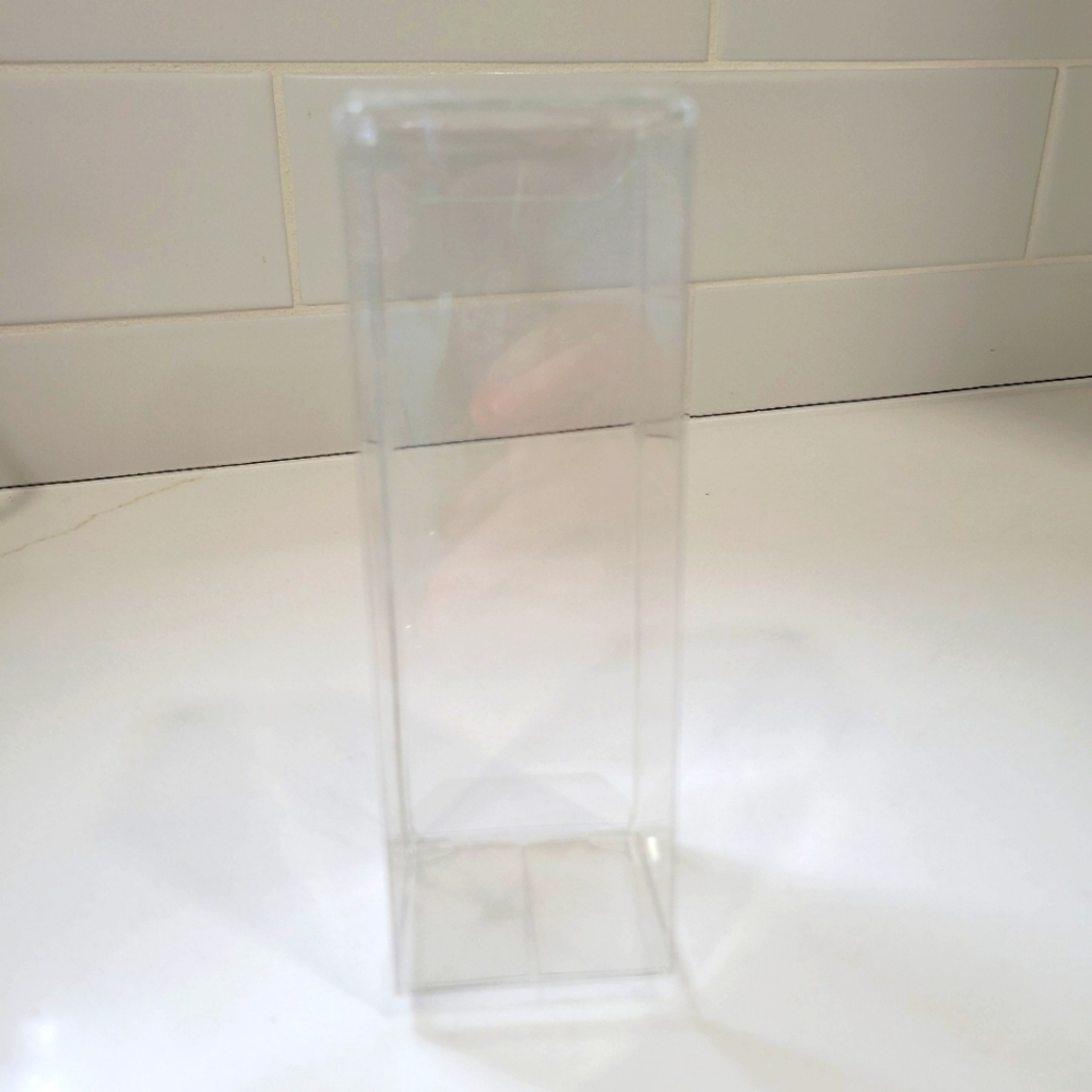 Boxes/ clear plastic foldable - Picture 2 of 2